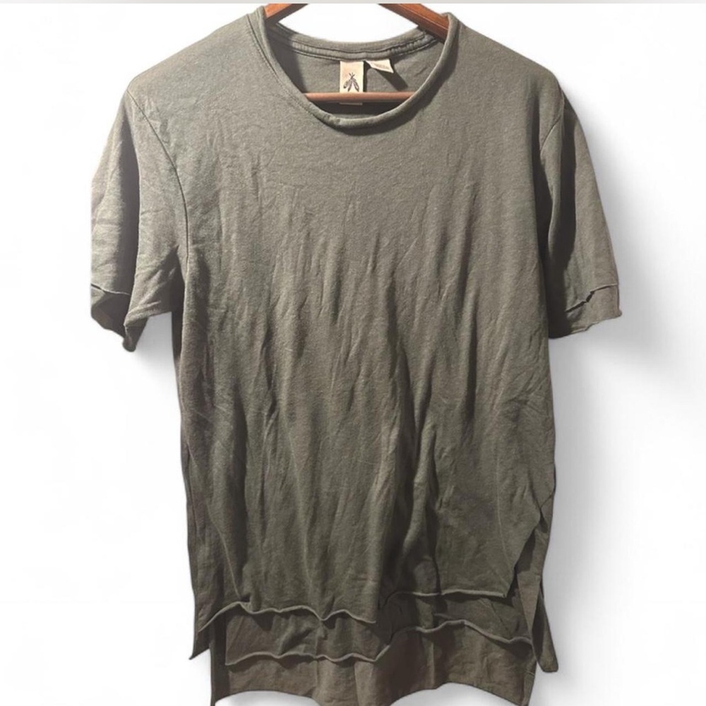 Longer Length Olive Green T-Shirt Size Men’s Medium - Picture 2 of 5